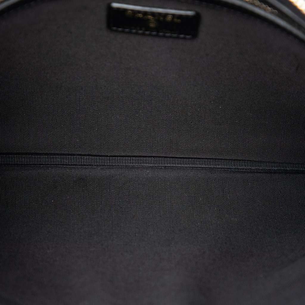Chanel Crocodile Embossed Calfskin Cocodile Graffiti 2.55 Reissue Clutch Black Leather Very good condition - Model View