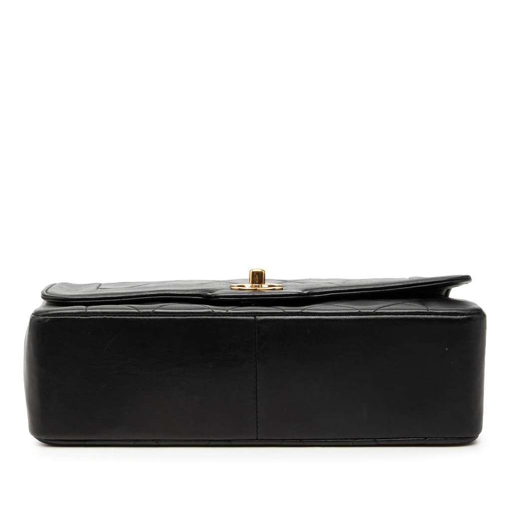 Chanel Medium Lambskin Diana Full Flap Black Leather Very good condition - Inside View