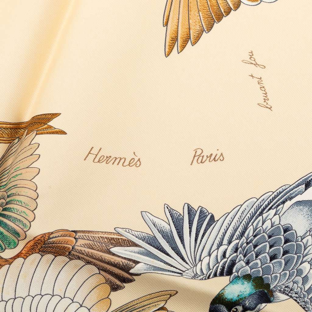 Hermès L Intrus Silk Scarf 90 Beige Very good - Model View