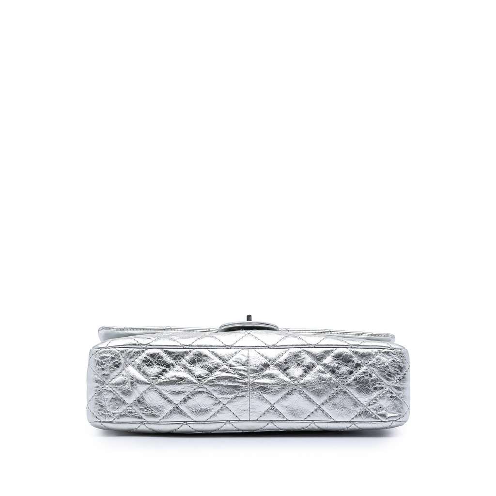 Chanel Quilted Metallic Aged Calfskin Reissue 2.55 Double Flap 226 Silver Leather Very good condition - Inside View
