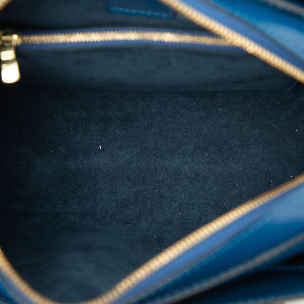 Louis Vuitton Epi Pont Neuf PM Blue Leather Very good - Model View