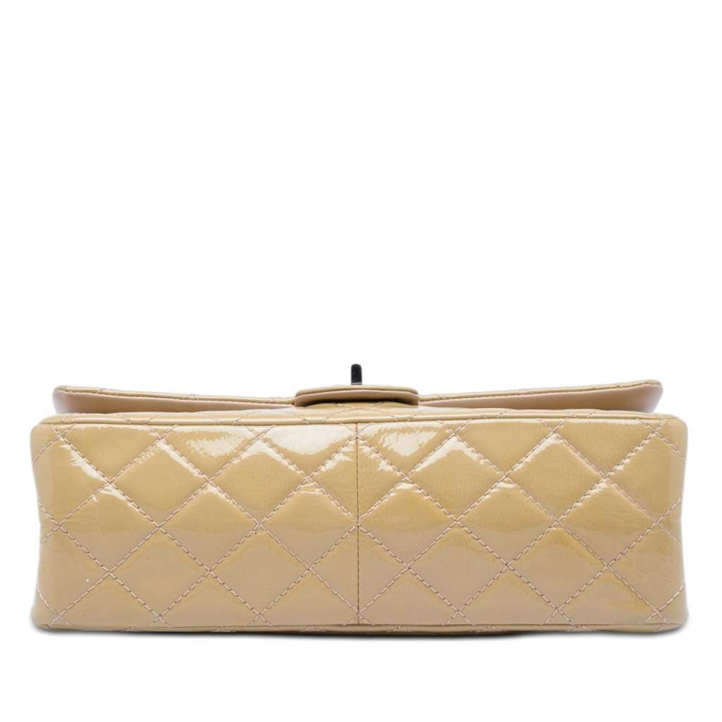 Chanel Quilted Crinkled Patent Reissue 2.55 Double Flap 226 Beige Leather Very good condition - Inside View