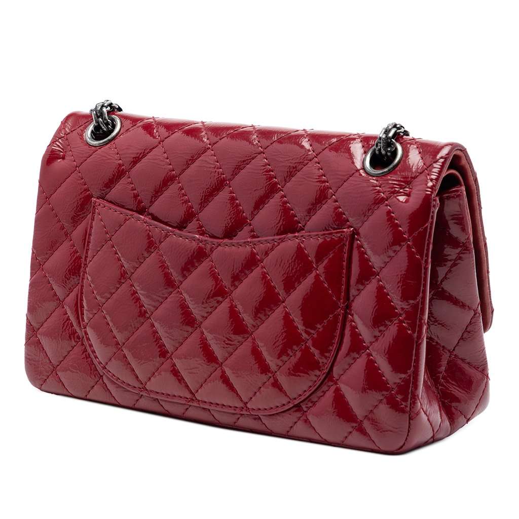 Chanel Quilted Crinkled Patent Reissue 2.55 Double Flap 225 Red Leather Very good condition - Back View