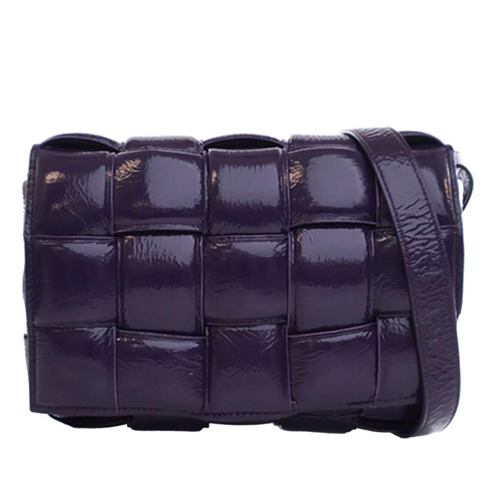 Bottega Veneta Patent Intrecciato Padded Cassette Crossbody Purple Leather Very good condition - Front View