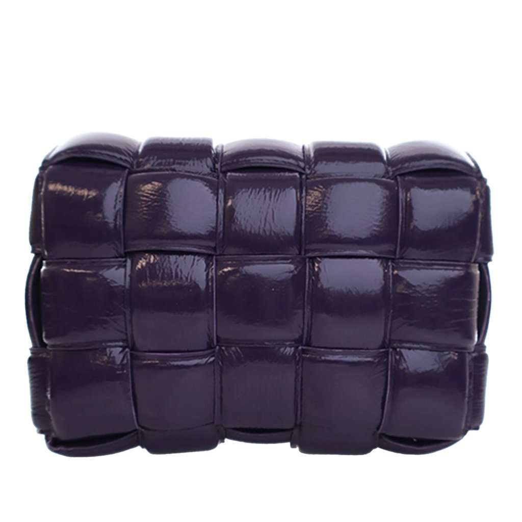 Bottega Veneta Patent Intrecciato Padded Cassette Crossbody Purple Leather Very good condition - Model View