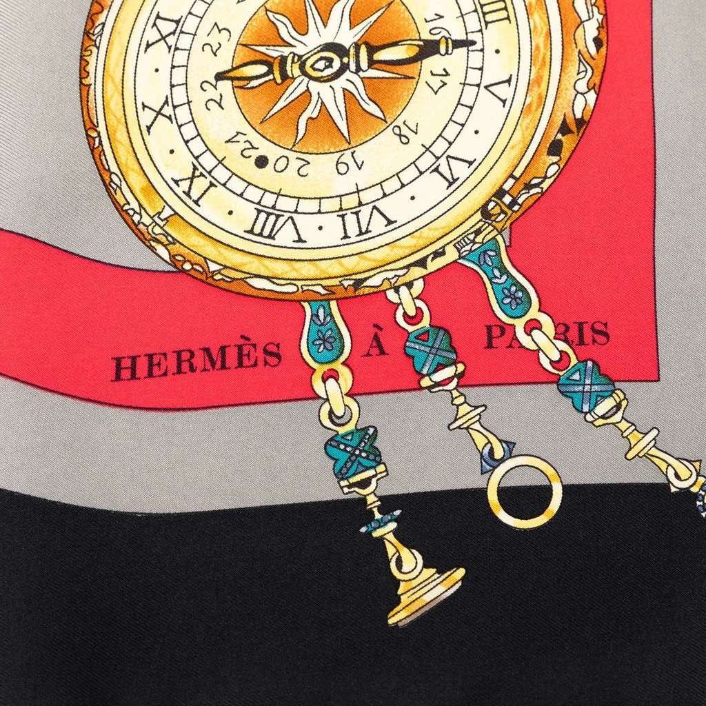 Hermès Parmi Les Fleurs Je Compte Les Heures Silk Scarf 90 MultiColor Very good condition - Box View