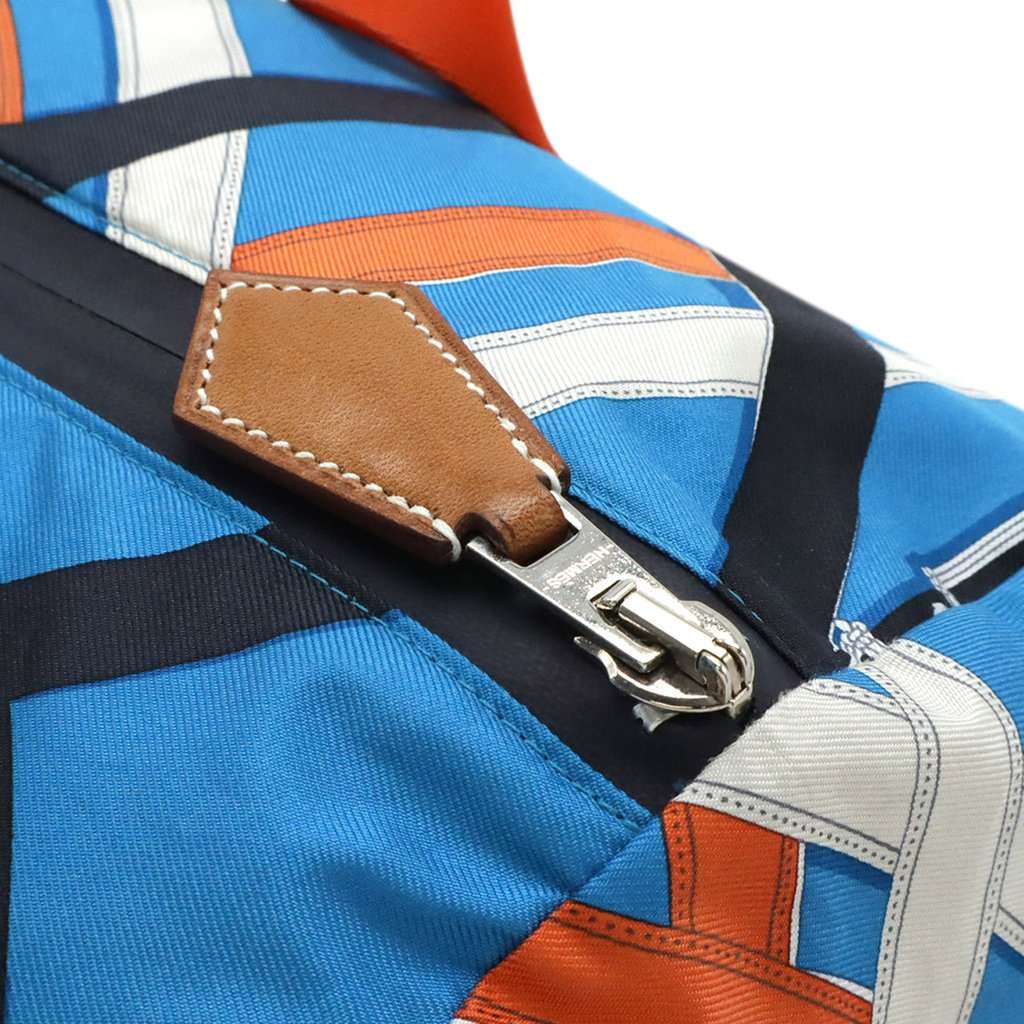 Hermès Silk and Barenia Cavalcadour Airsilk Duffle Bag 38 Blue Very good condition - Box View