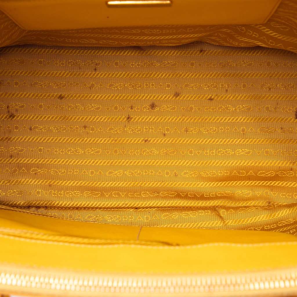 Prada Medium Saffiano Lux Galleria Double Zip Satchel Yellow Leather Very good condition - Model View