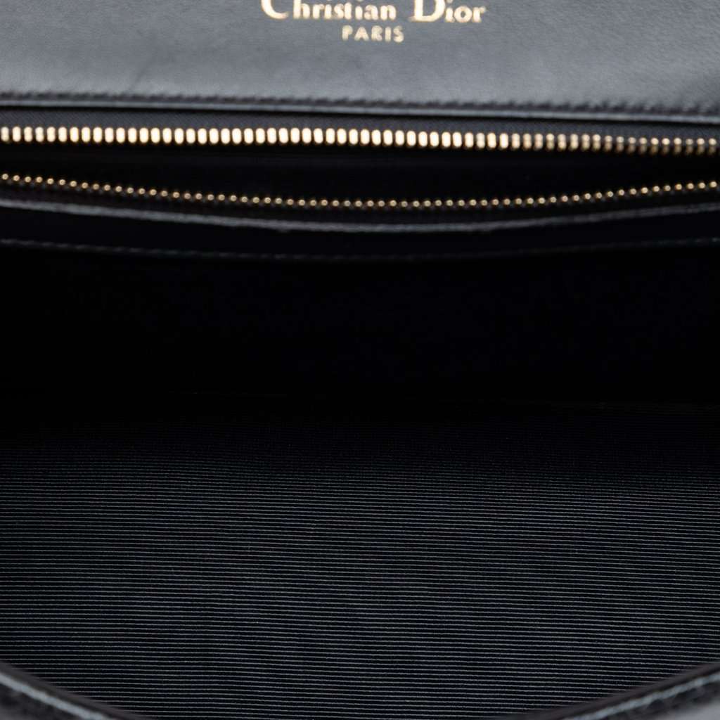 Dior Medium Crackled Deerskin Diorama Flap Black Leather Very good condition - Model View