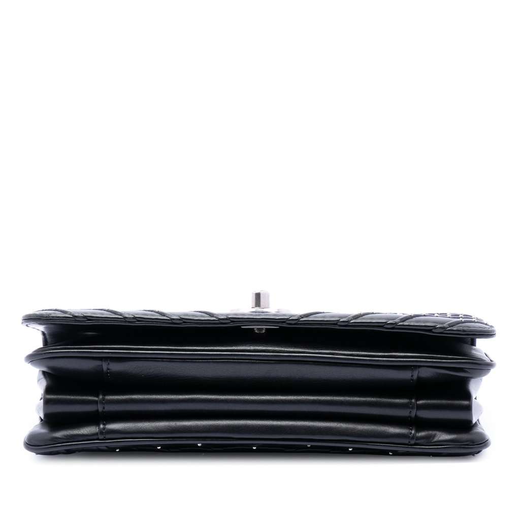 Chanel Chevron Lambskin Stud Wars Full Flap Black Leather Very good condition - Inside View