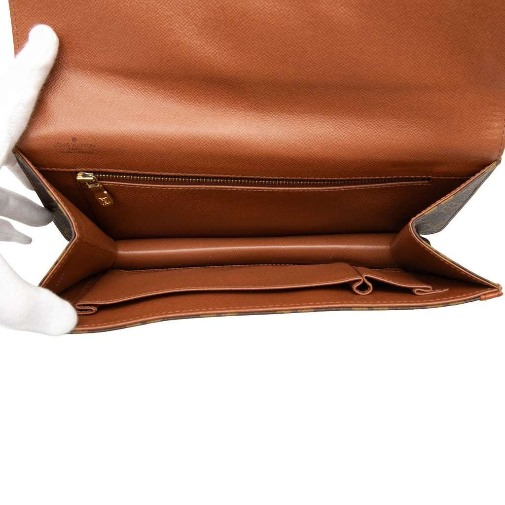 Louis Vuitton Monogram Pochette Dame PM Brown Very good condition - Model View