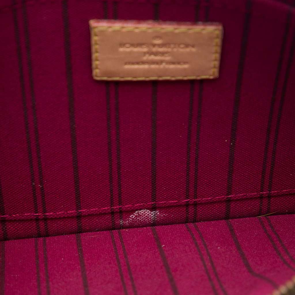 Louis Vuitton Monogram Neverfull Pochette Brown Very good condition - Model View