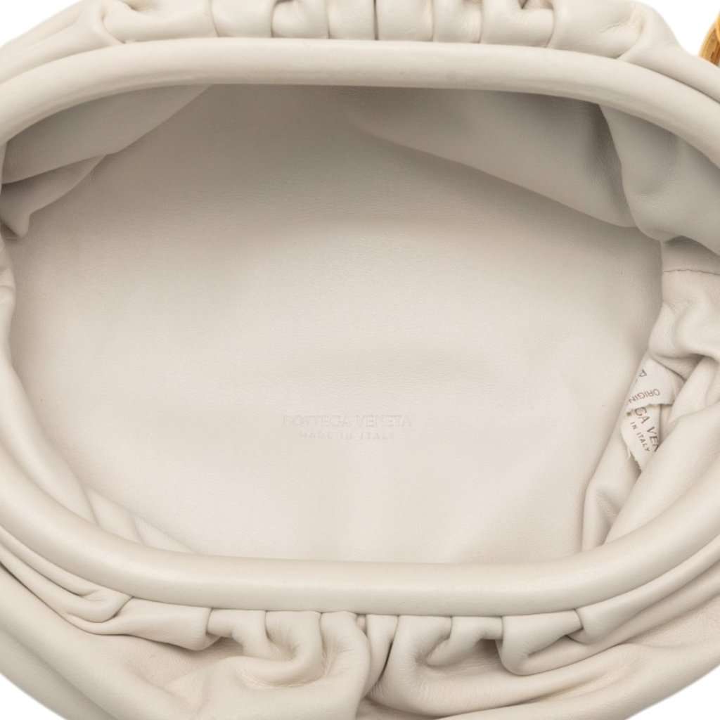 Bottega Veneta Lambskin Belt Chain Pouch White Leather Very good condition - Model View