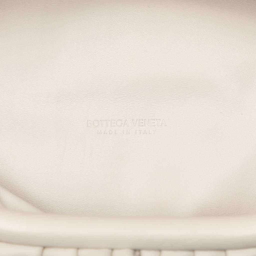 Bottega Veneta Lambskin Belt Chain Pouch White Leather Very good condition - Box View