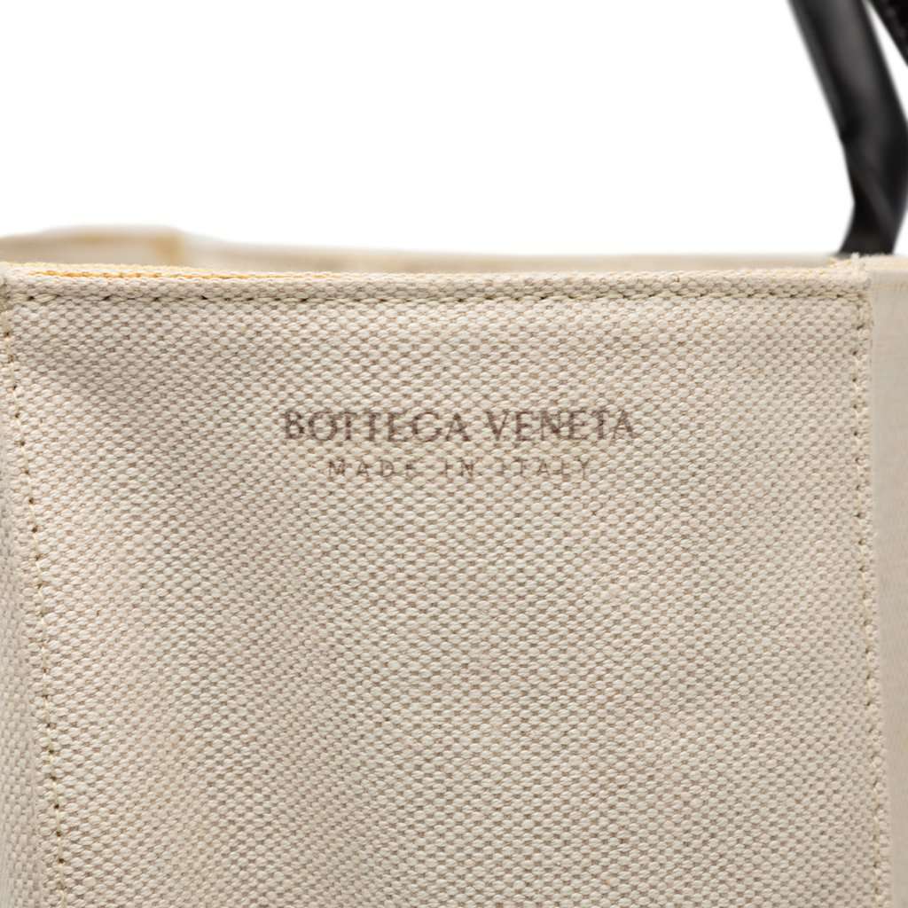 Bottega Veneta Medium Canvas Maxi Intrecciato Arco Tote White Very good - Box View