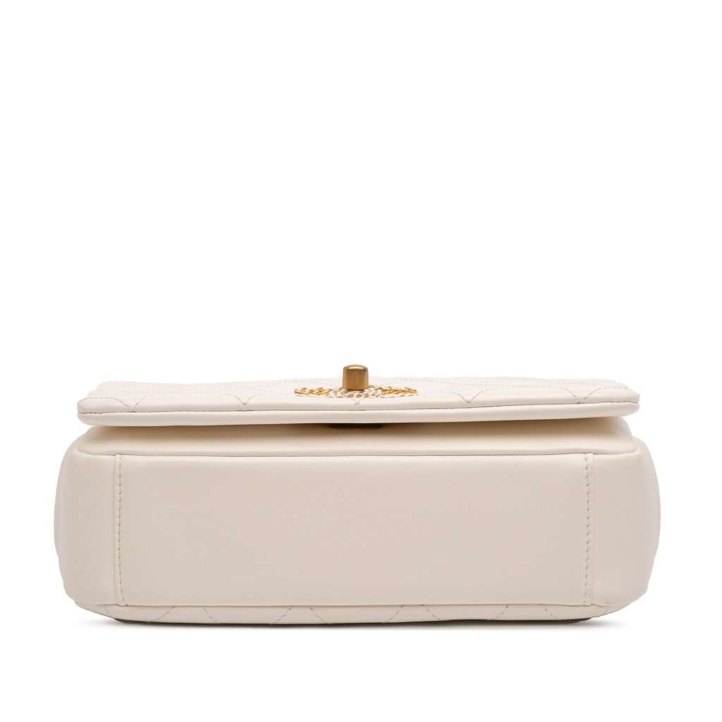 Chanel Small Quilted Lambskin On And On Chain Flap White Leather Very good condition - Inside View