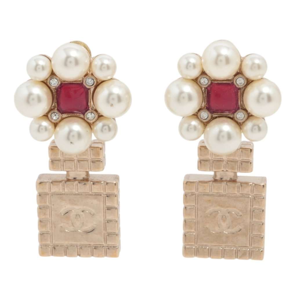 Chanel CC Gold Plated Faux Pearl Strass Push Back Earrings Gold Metal Very good condition - Front View