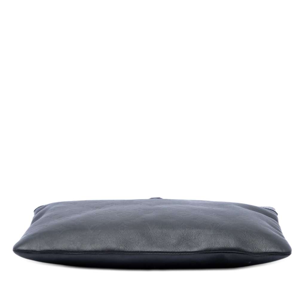 Louis Vuitton Monogram Shadow Discovery Pochette Black Leather Very good - Inside View