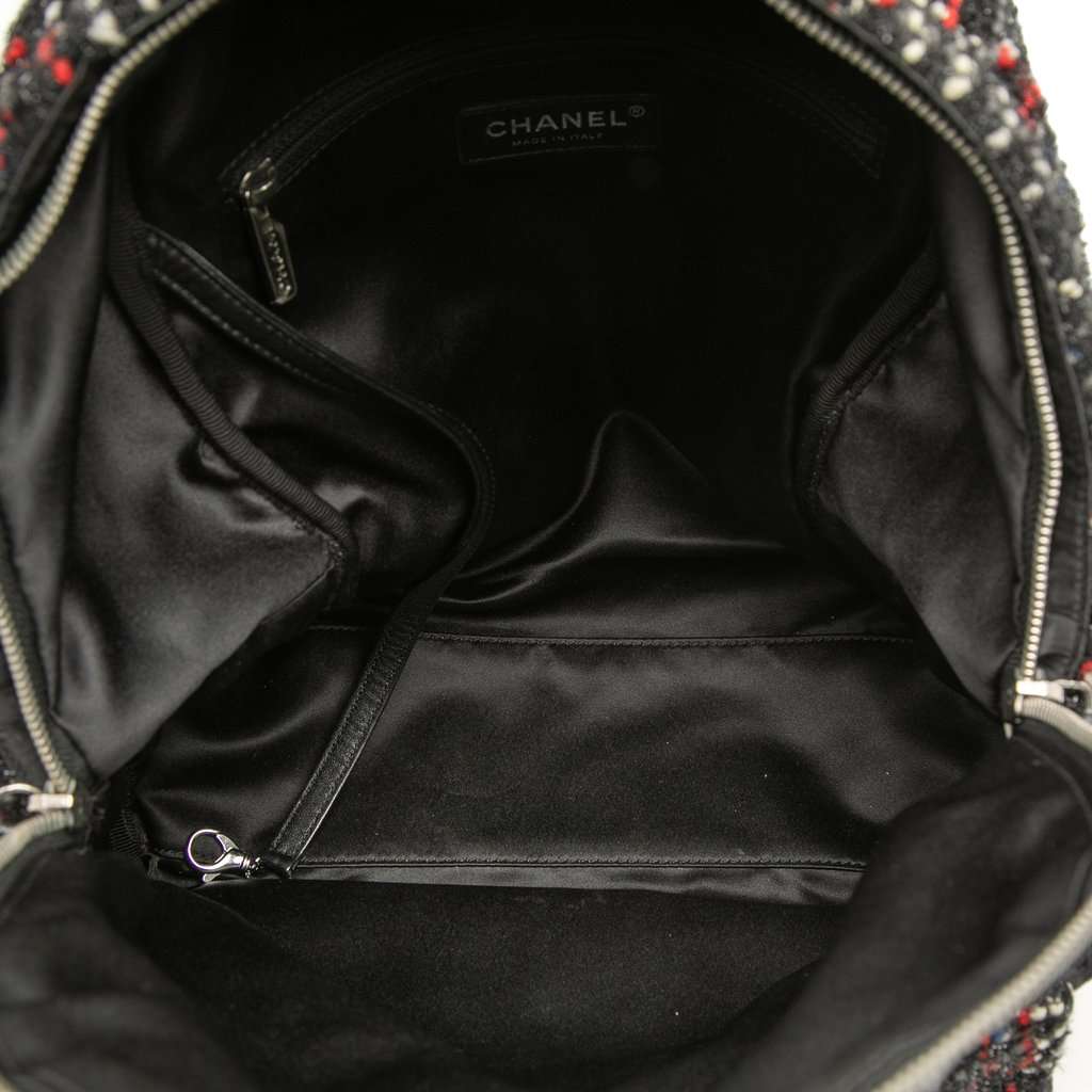 Chanel Quilted Nylon and Tweed Astronaut Essentials Backpack Black Very good condition - Model View