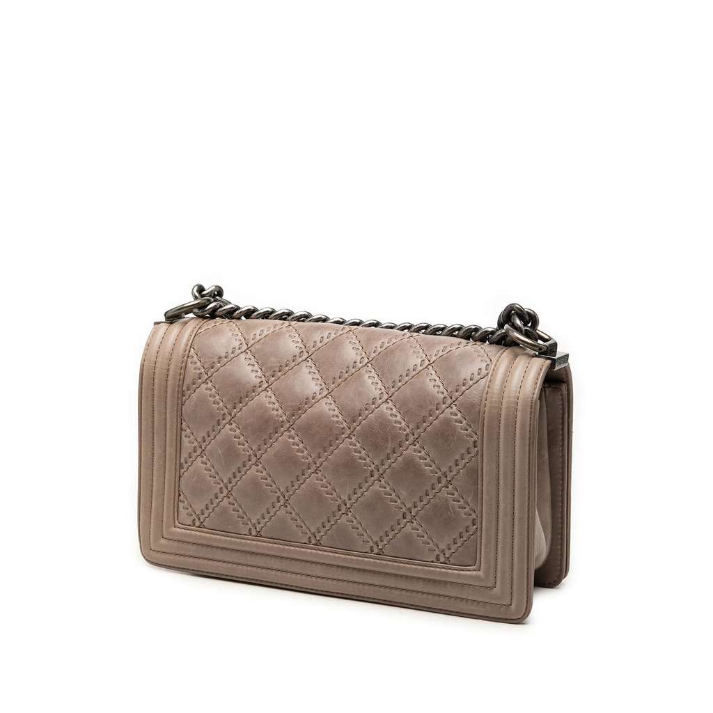 Chanel Old Medium Aged Calfskin Double Stitch Boy Flap Brown Leather Very good - Back View