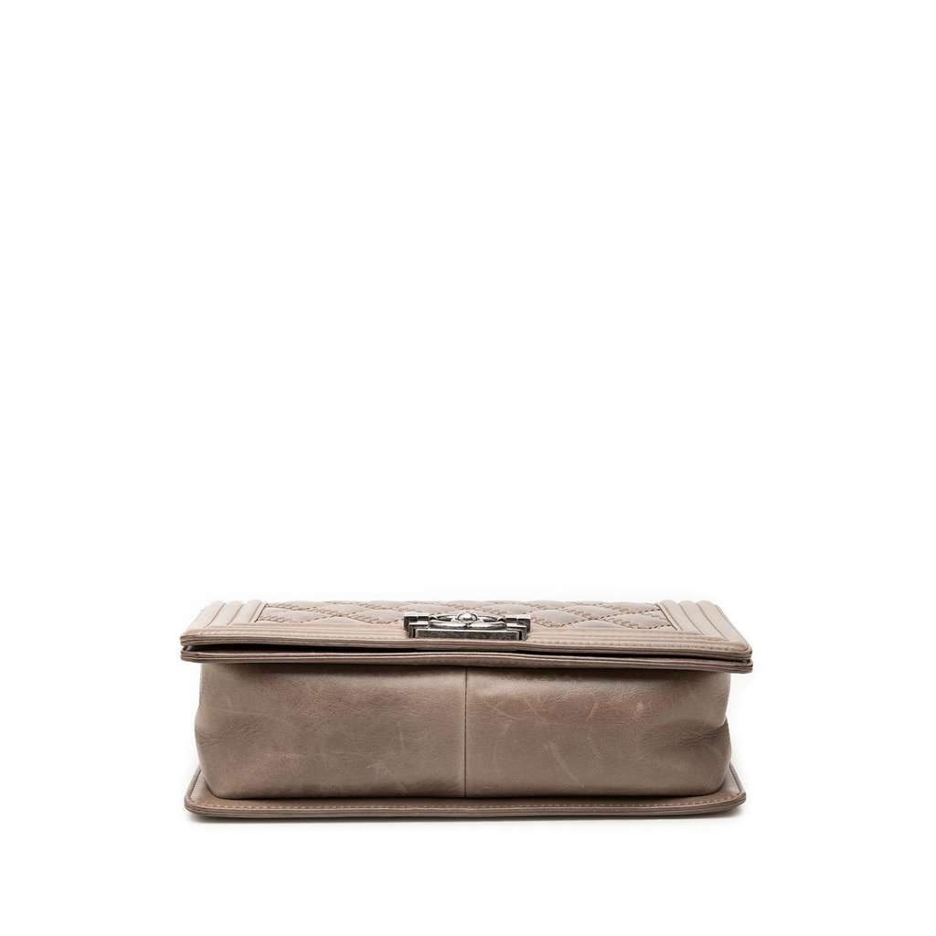 Chanel Old Medium Aged Calfskin Double Stitch Boy Flap Brown Leather Very good - Inside View
