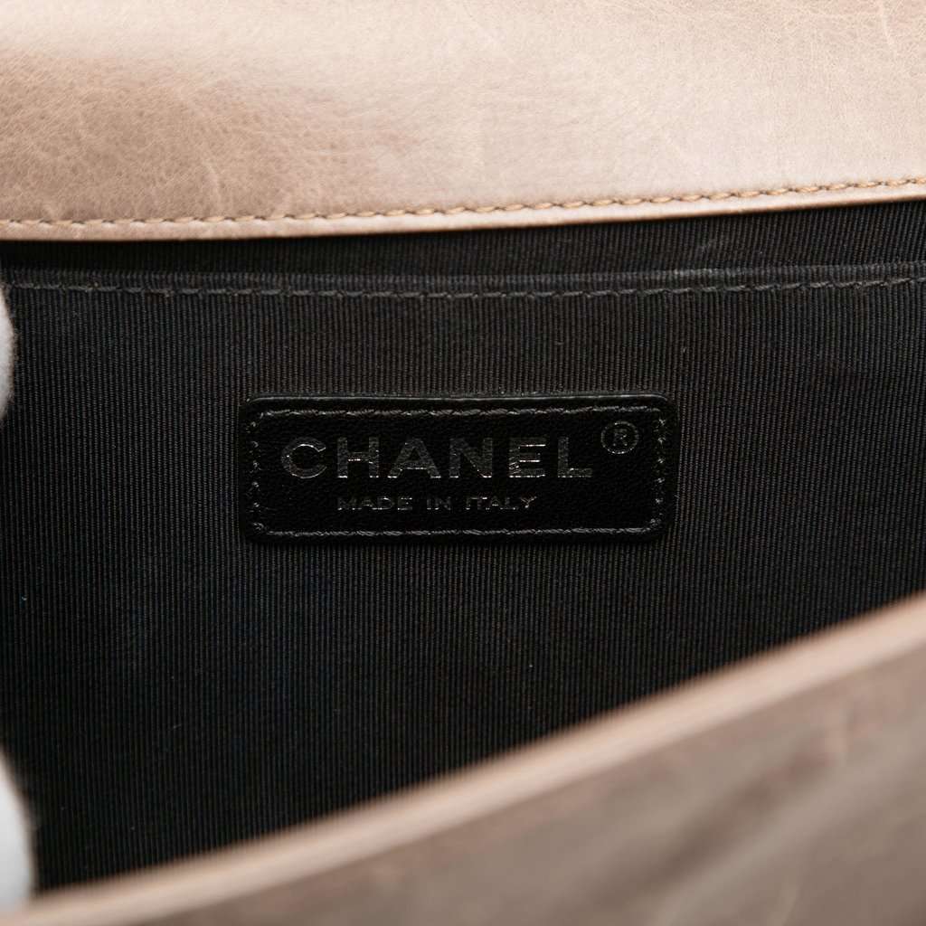 Chanel Old Medium Aged Calfskin Double Stitch Boy Flap Brown Leather Very good - Box View
