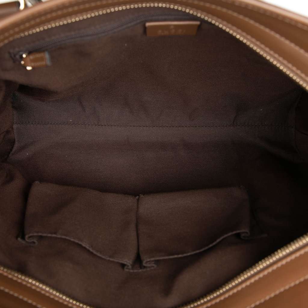 Gucci GG Canvas Convertible Joy Tote Beige Very good - Model View