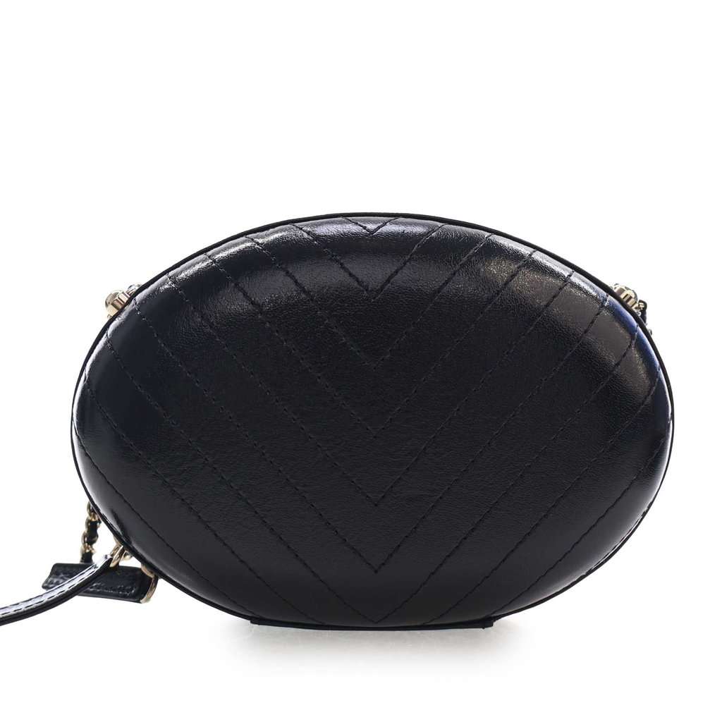 Chanel Chevron Stitched Calfskin La Pausa Evening Bag Black Leather Very good condition - Model View