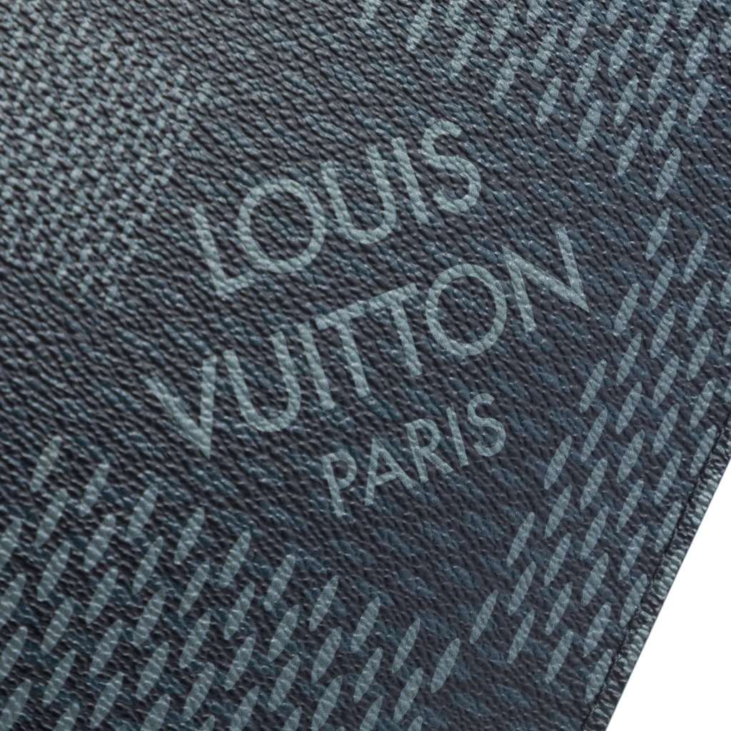 Louis Vuitton Damier Graphite 3D Pochette Voyage MM Black Very good - Box View