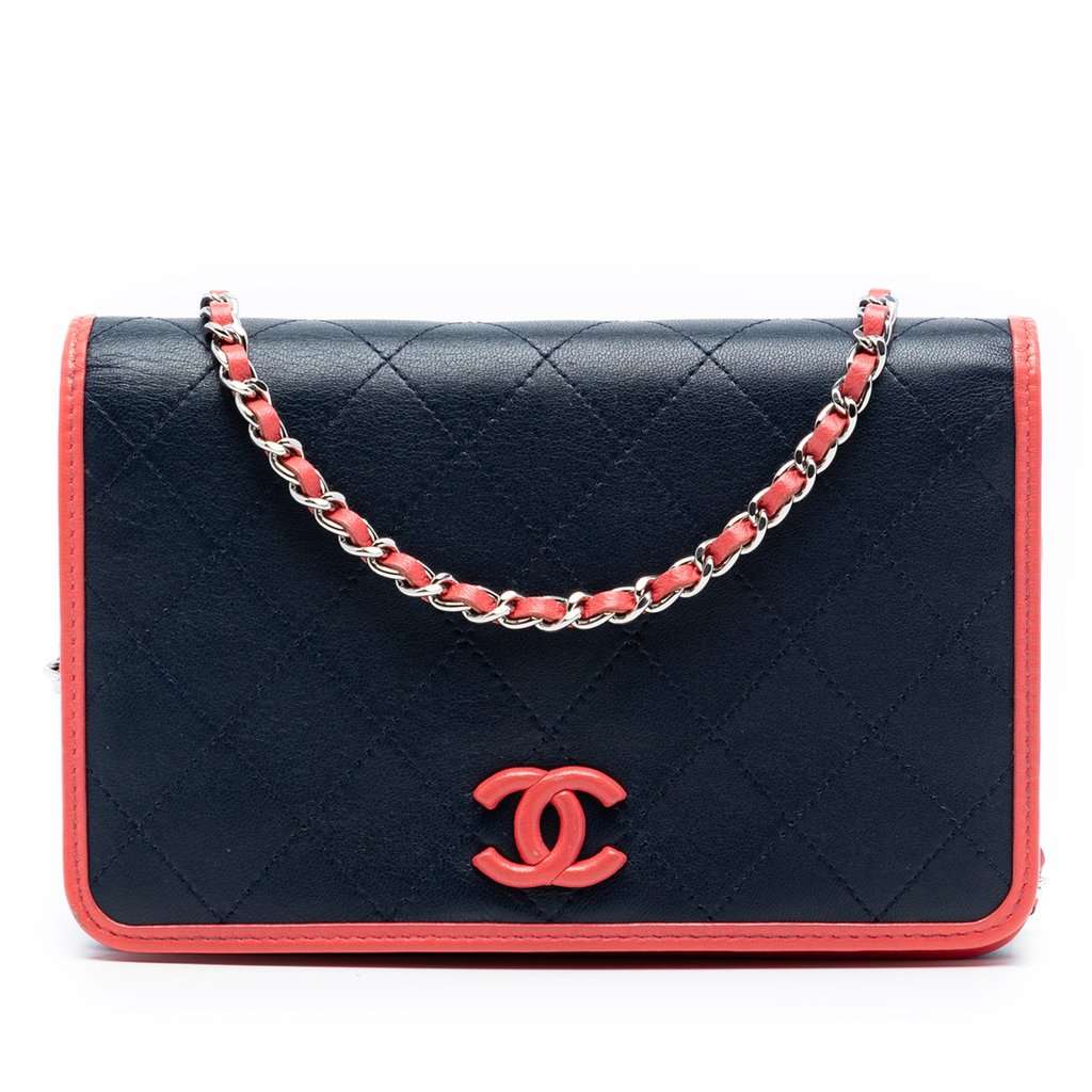 Chanel Quilted Lambskin Color Pop CC Wallet on Chain Blue Leather Very good condition - Front View