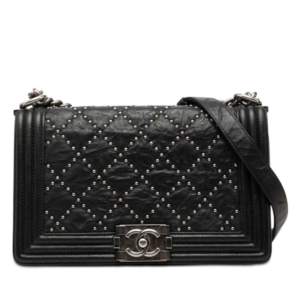 Chanel Old Medium Quilted Crumpled Calfskin Studded Boy Flap Black Leather Very good condition - Front View