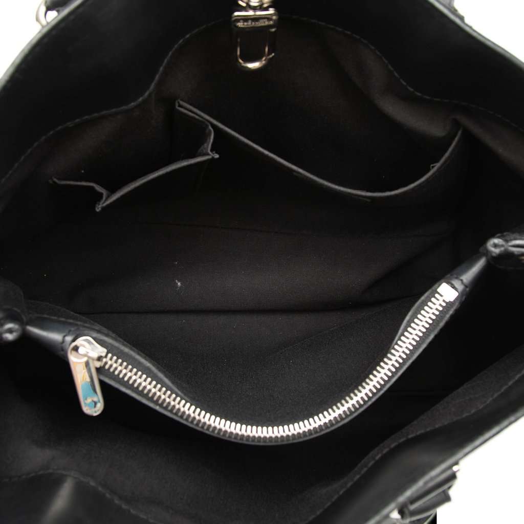 Louis Vuitton Epi Passy PM Black Leather Very good condition - Model View