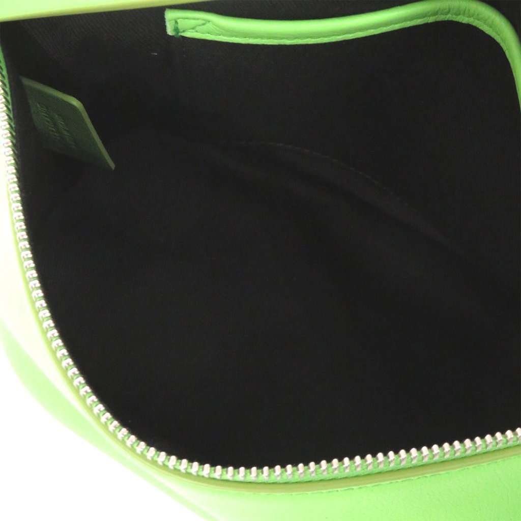 Ferragamo Leather Wristlet Clutch Green Leather Very good condition - Box View