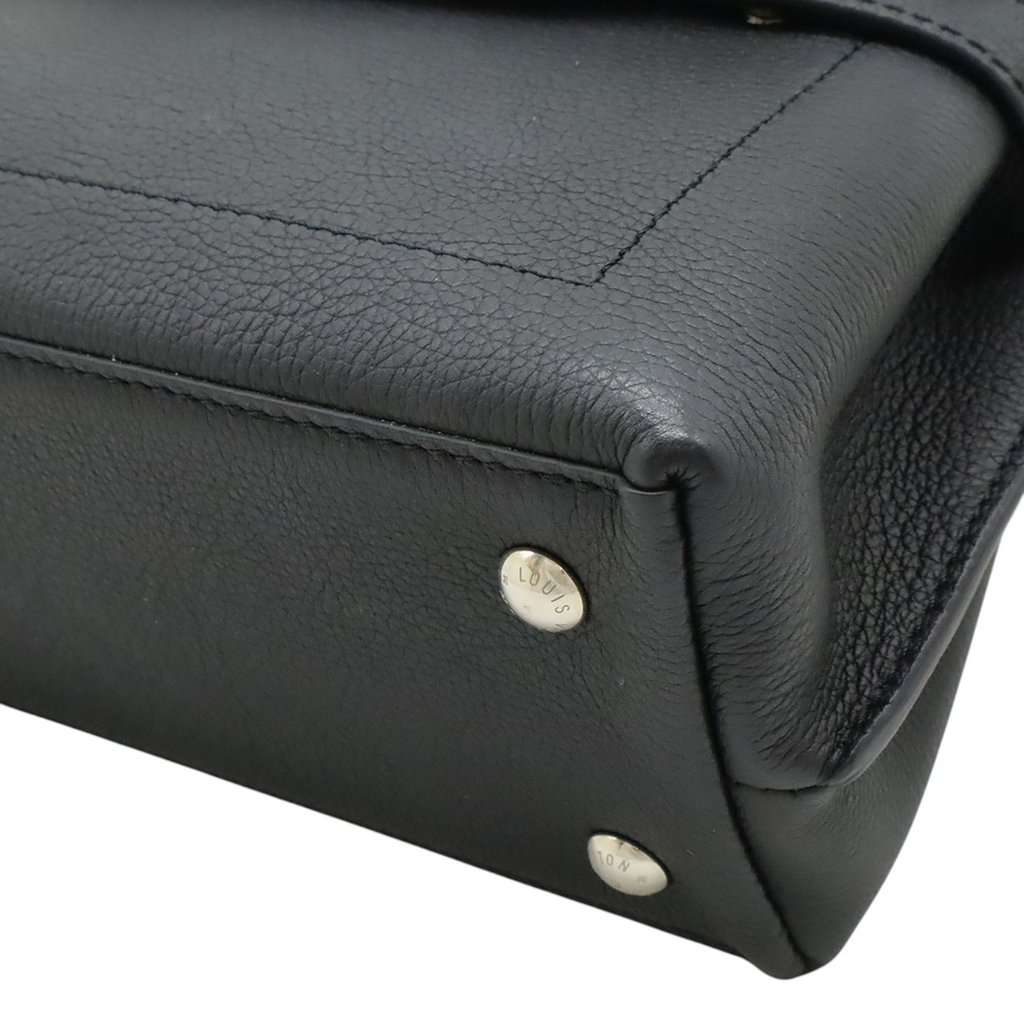 Louis Vuitton Grained Calfskin Mini LockMe Ever Black Leather Very good condition - Inside View