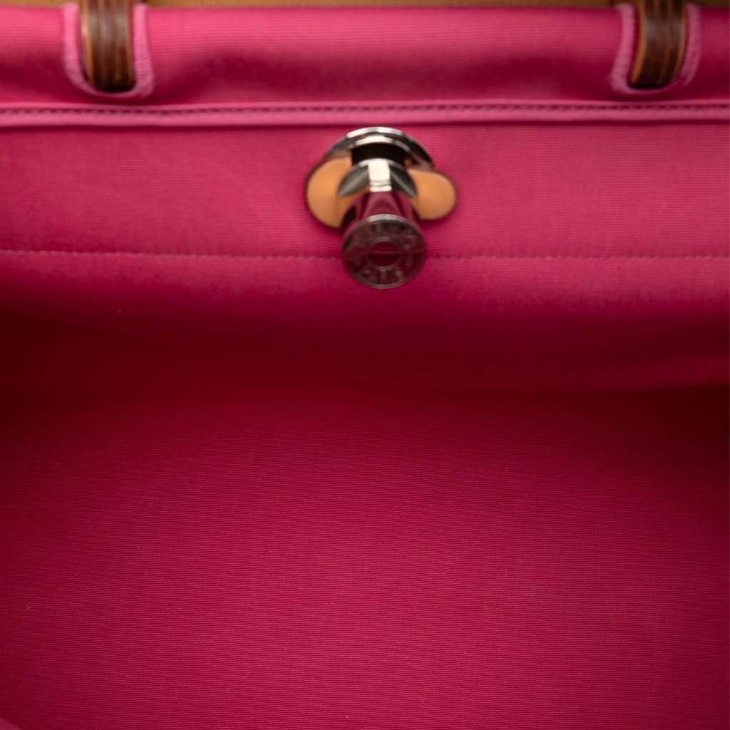 Hermès Toile Herbag Zip 39 Pink Very good condition - Model View