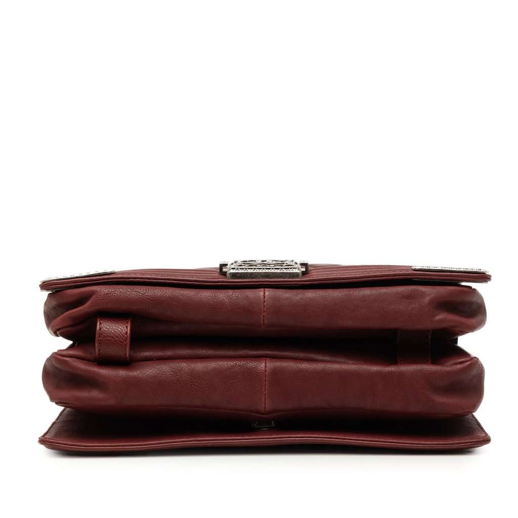 Chanel Paris Dallas Medium Quilted Calfskin Cowboy Boy Flap Red Leather Very good condition - Inside View