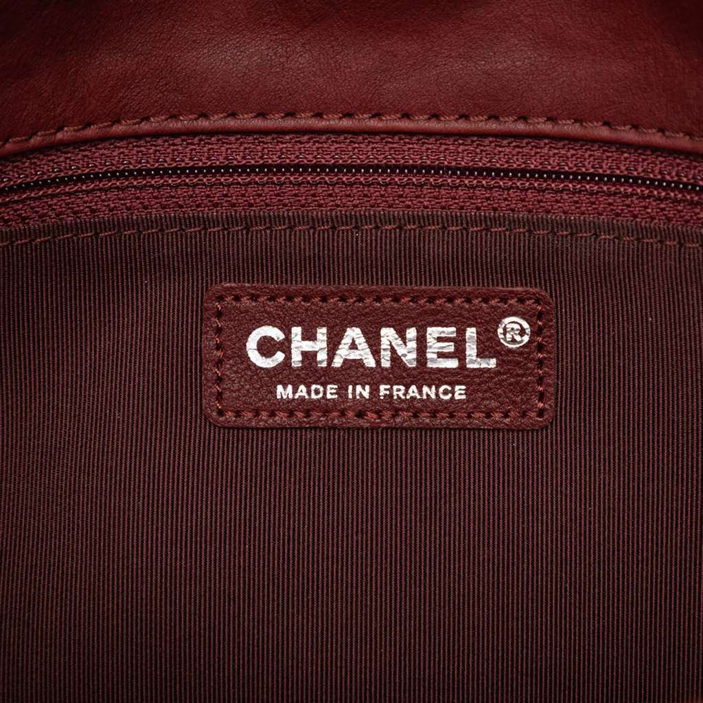 Chanel Paris Dallas Medium Quilted Calfskin Cowboy Boy Flap Red Leather Very good condition - Box View