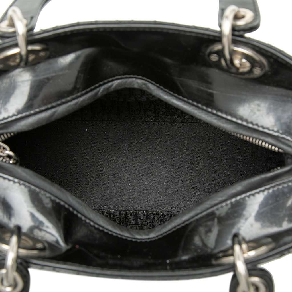 Dior Medium Patent Cannage Lady Dior Black Leather Good condition - Model View