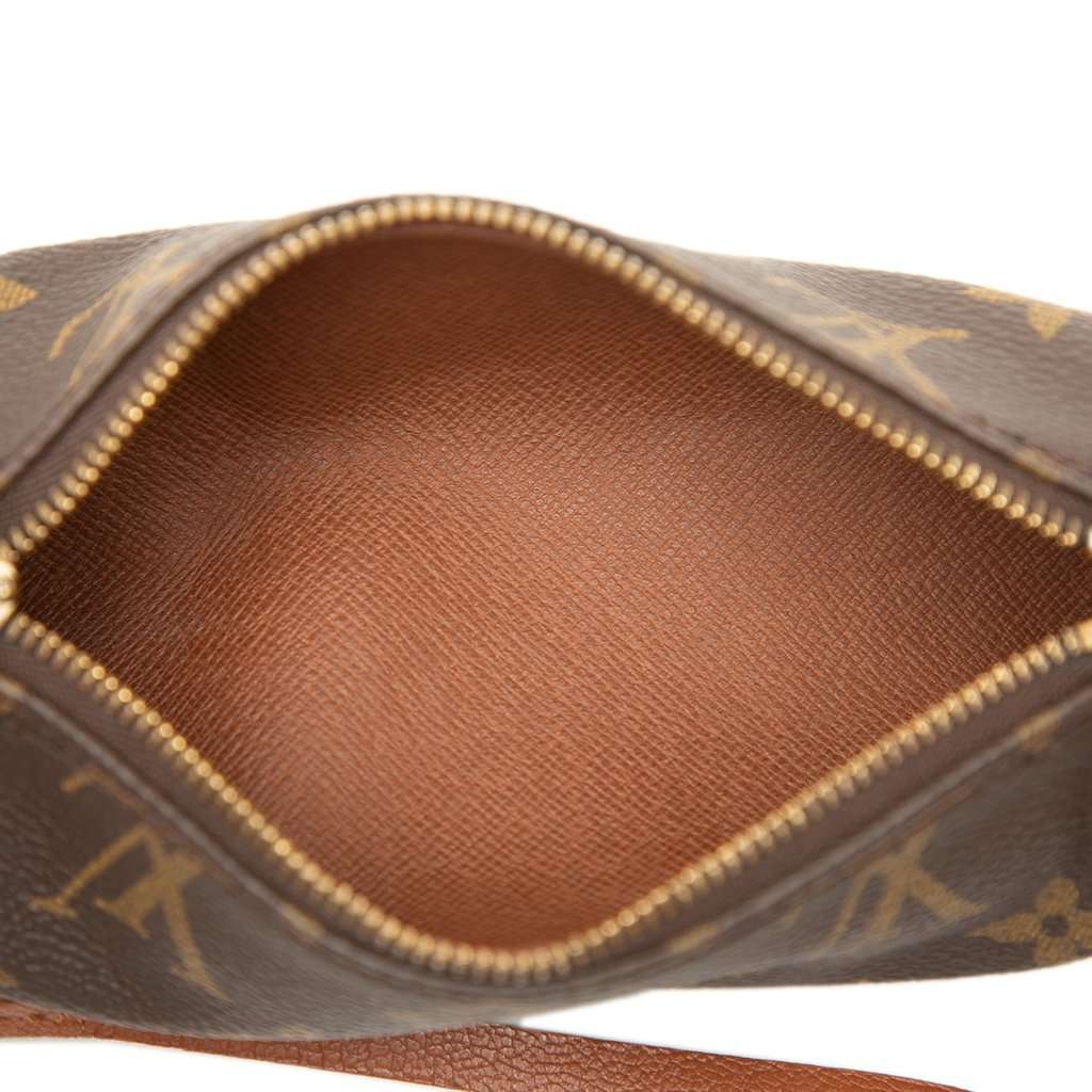 Louis Vuitton Monogram Papillon Pochette Brown Very good - Model View