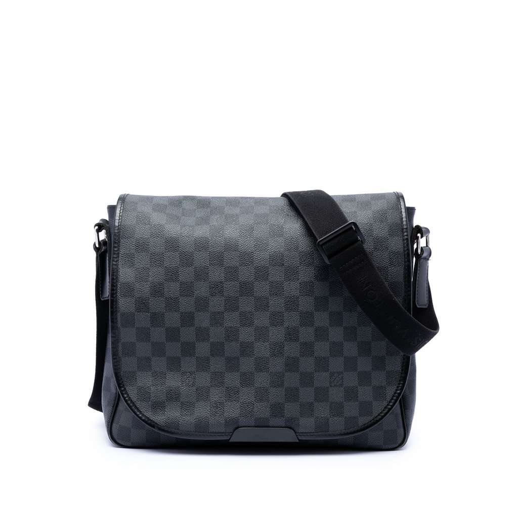 Louis Vuitton Damier Graphite Daniel MM Black Very good condition - Front View