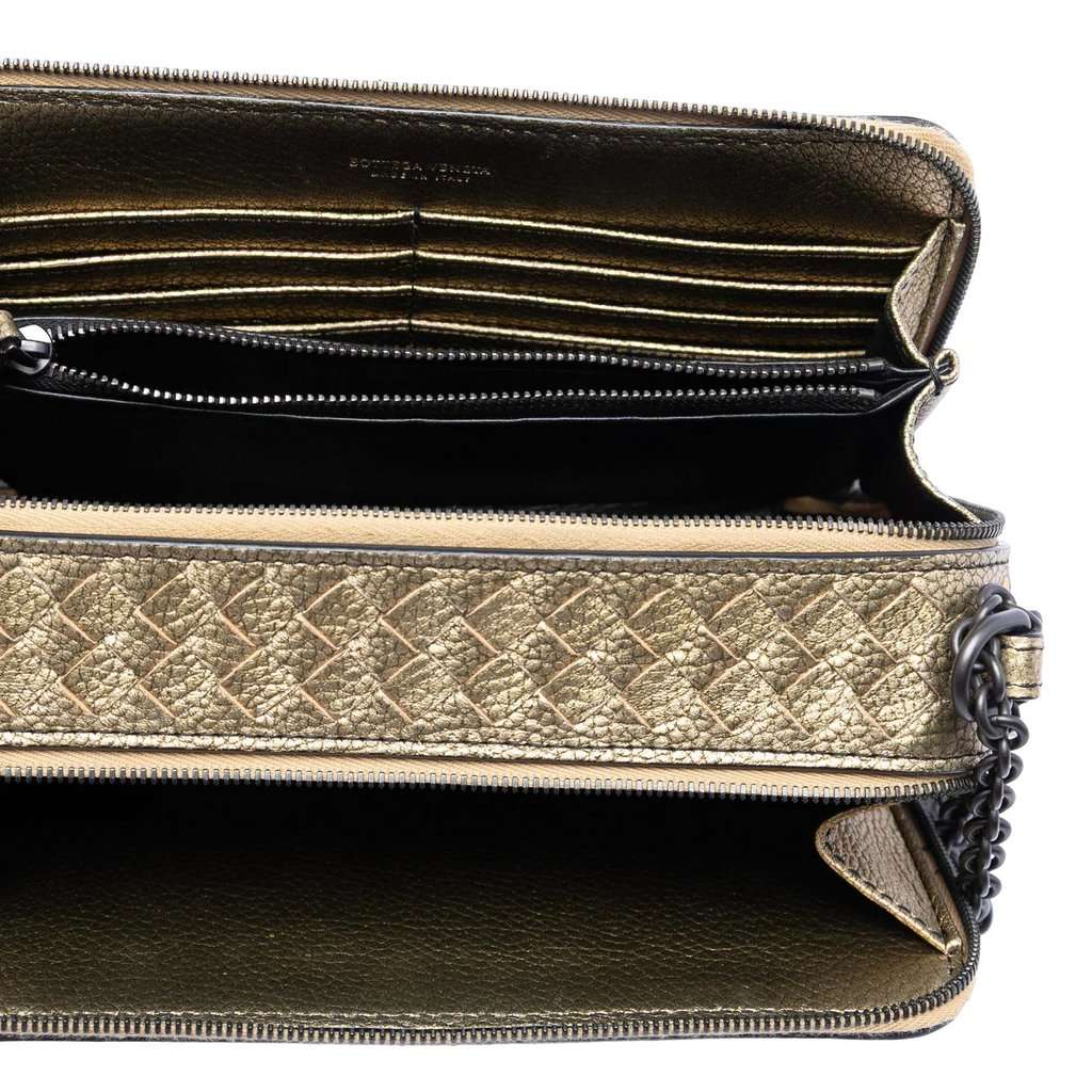 Bottega Veneta Intrecciato Trimmed Metallic Leather Double Zip Shoulder Bag Gold Leather Very good condition - Model View