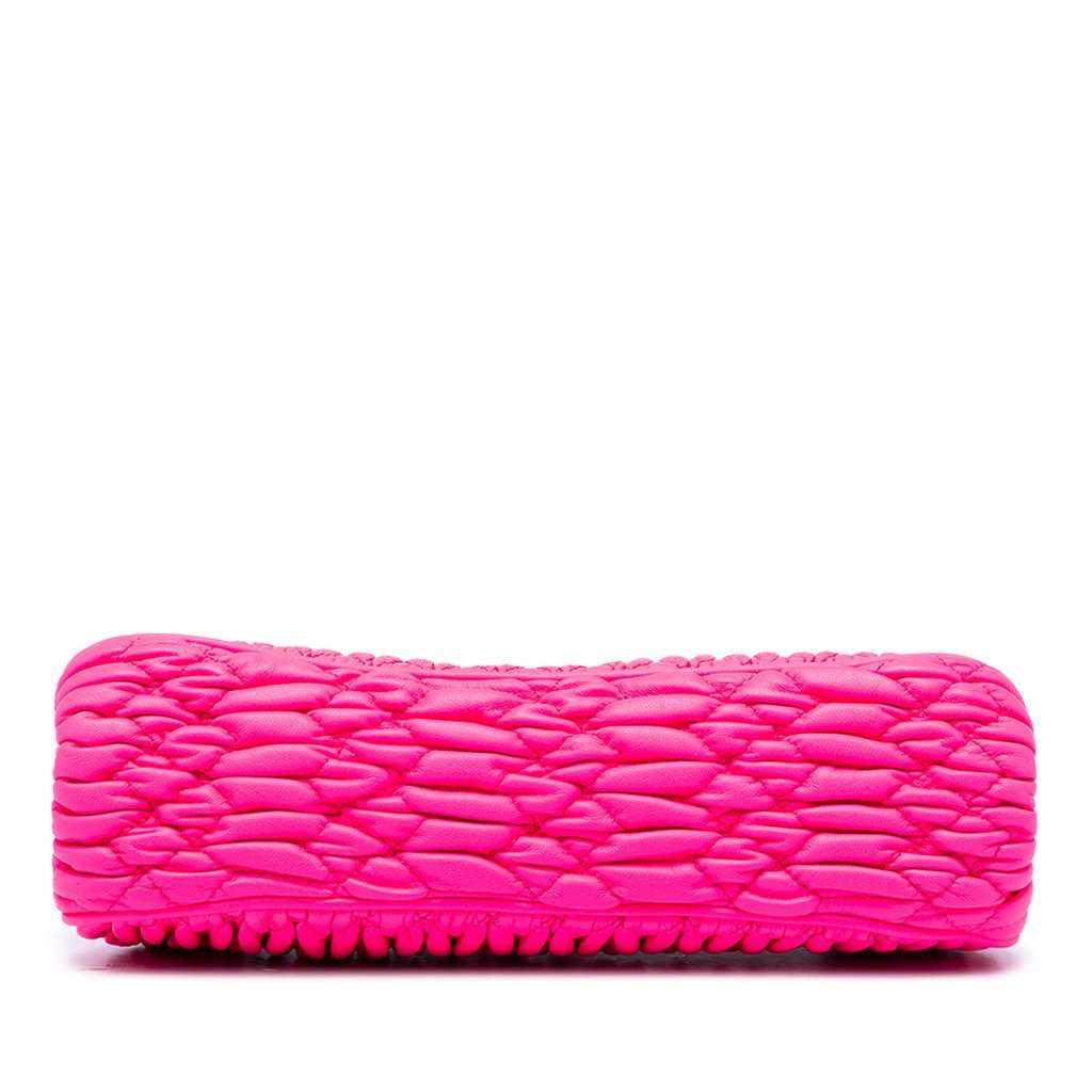 Miu Miu Matelasse Nappa Kiss Lock Frame Clutch Pink Leather Very good condition - Inside View