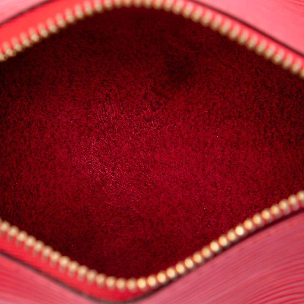 Louis Vuitton Epi Pochette Soufflot Red Leather Very good condition - Model View