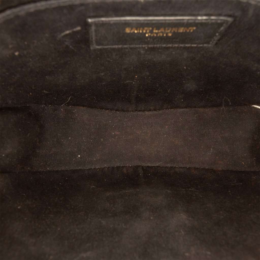 Saint Laurent Grain De Poudre Chevron Round Vinyle Camera Bag Beige Leather Very good - Model View