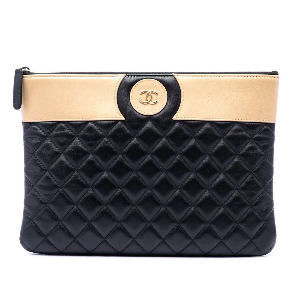 Chanel CC Bicolor Quilted Lambskin Clutch Black Leather Very good condition - Front View