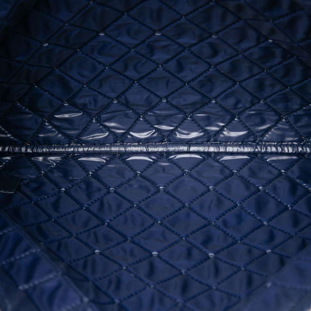 Chanel Large Quilted Lambskin Casino Charms O Case Clutch Blue Leather Very good condition - Model View