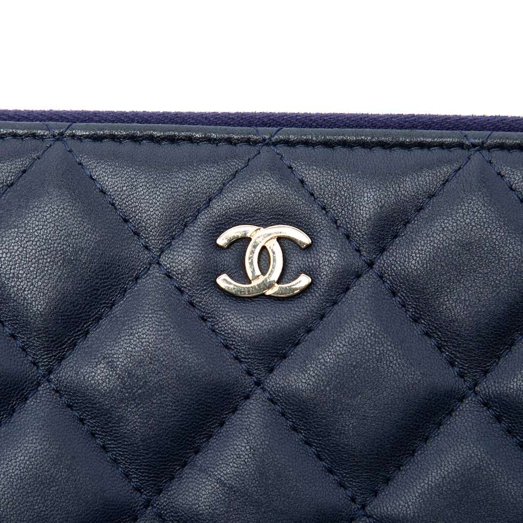 Chanel Large Quilted Lambskin Casino Charms O Case Clutch Blue Leather Very good condition - Box View