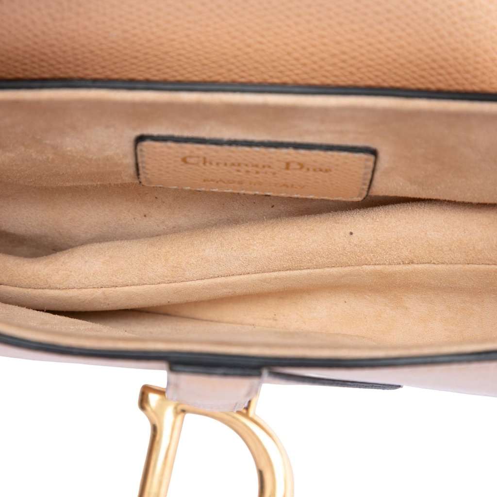 Dior Mini Grained Calfskin Saddle Bag Beige Leather Very good condition - Model View