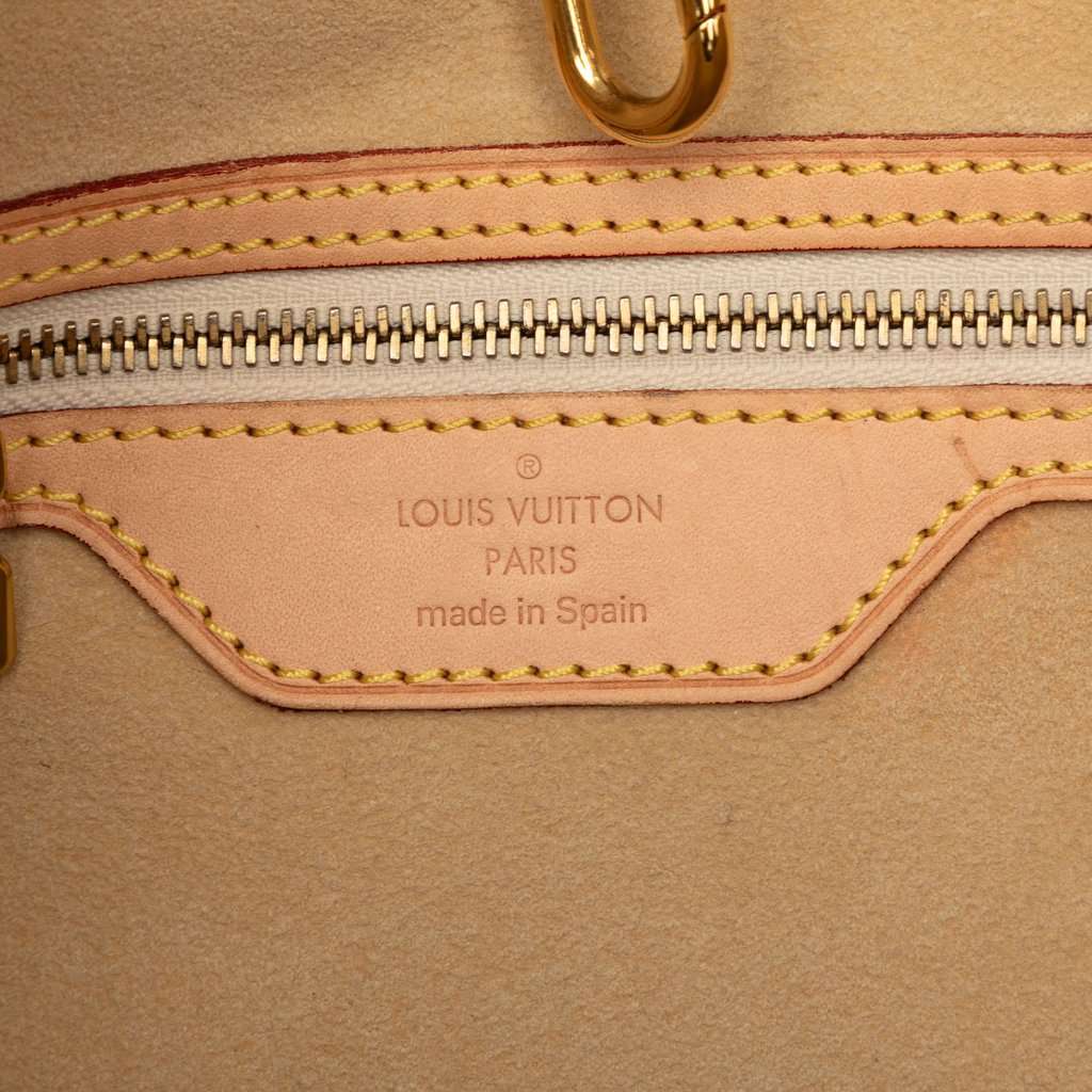 Louis Vuitton Damier Azur Hampstead MM White Very good condition - Box View
