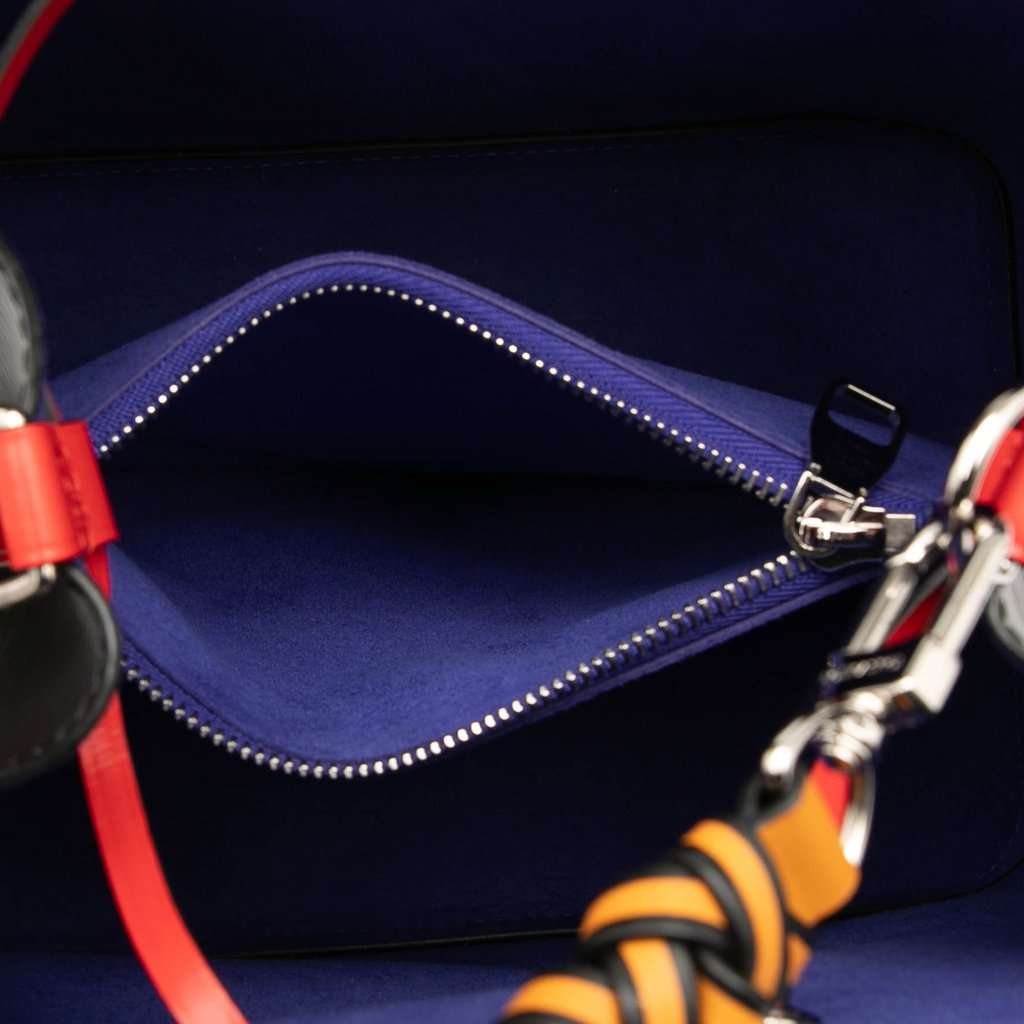Louis Vuitton Epi Braided Neonoe MM Blue Leather Very good - Model View